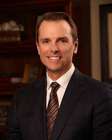 Clark Hicks Headshot - Nov 24_8x10